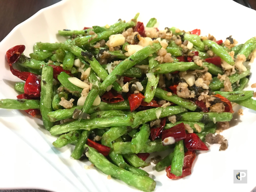Spicy fried green beans with garlic a Chinese restaurants in Taoyuan